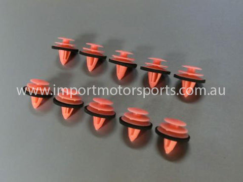 Genuine Nissan OEM Rear Side Panel Trim Clip Set - R32 GTR (Early Model)